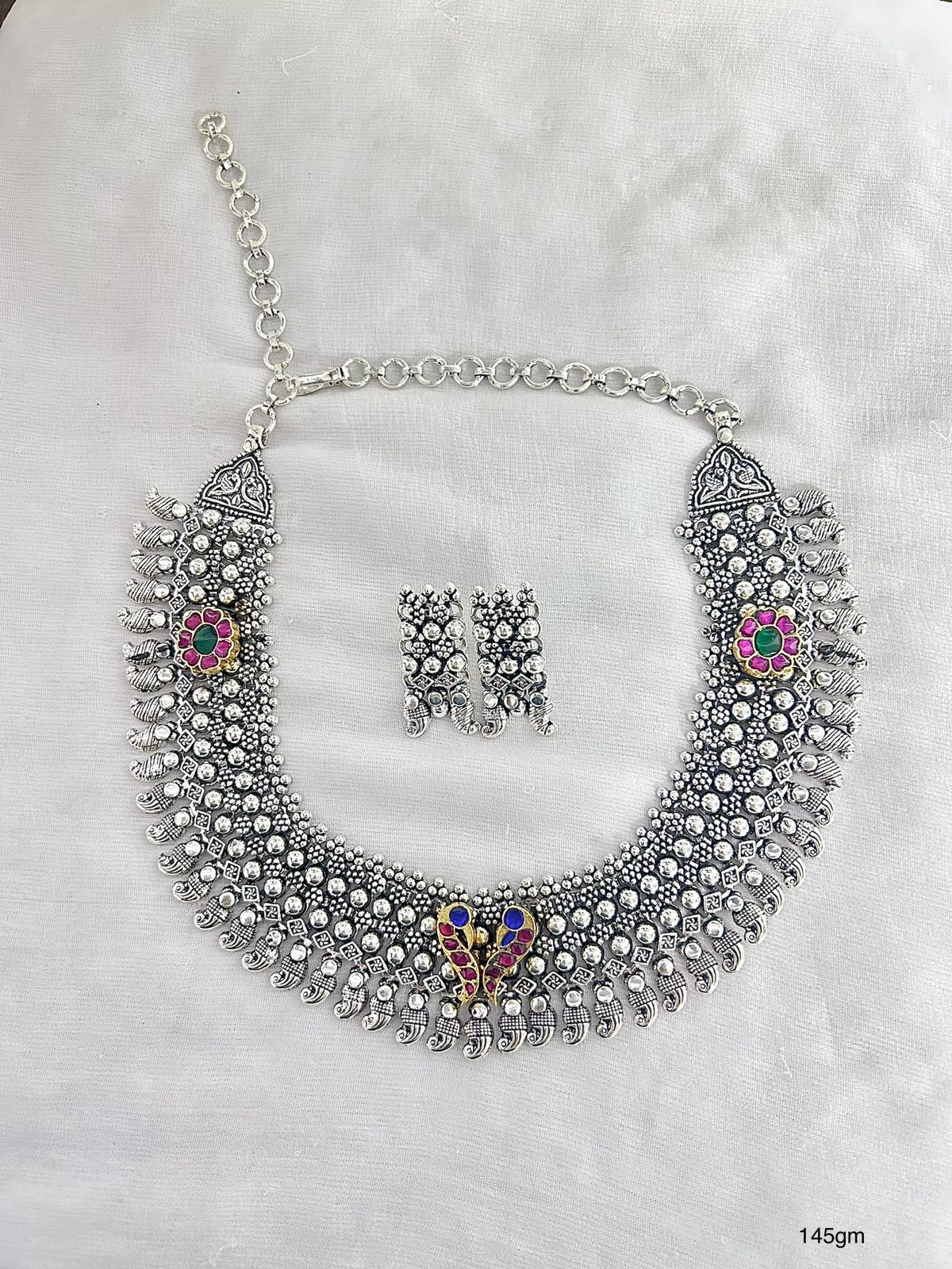 silver jadau work neckless